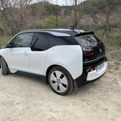 i3
